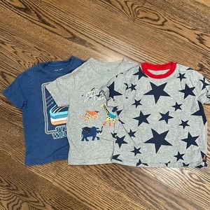 Bundle of GAP tshirts